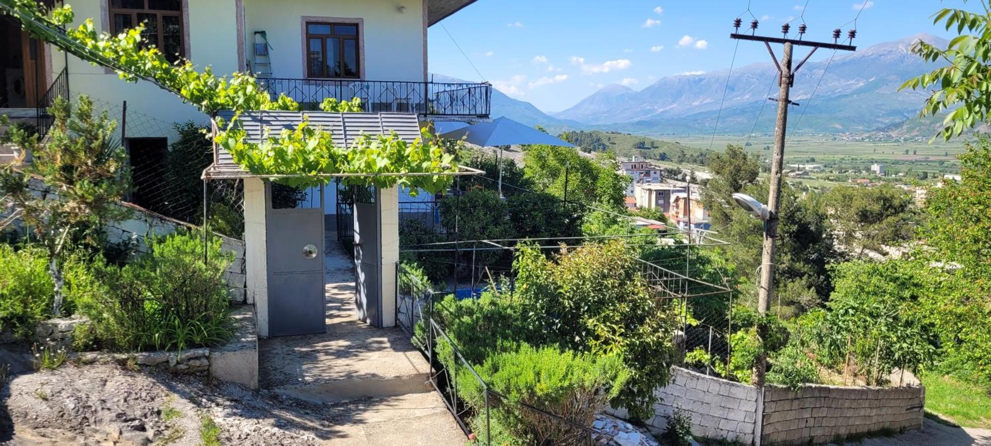 Guesthouse Recka Gjirokastra Zewnętrze zdjęcie